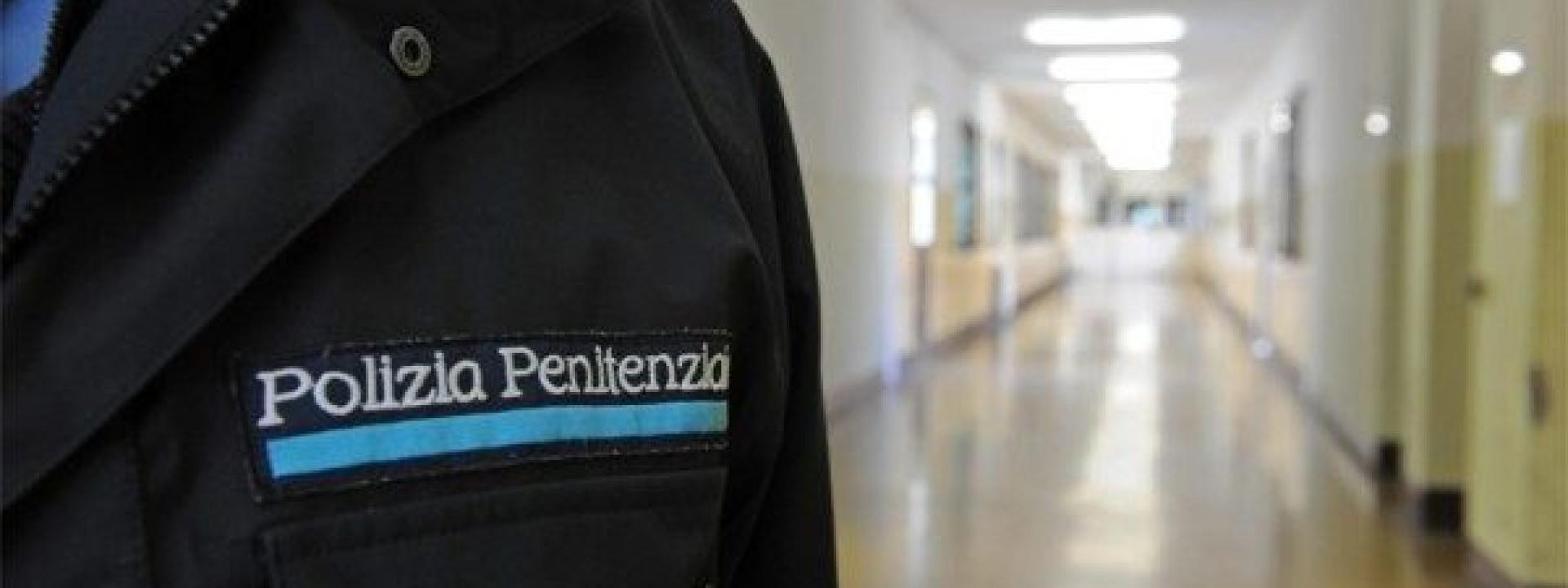 Marche, poliziotte penitenziarie salvano la vita a una detenuta