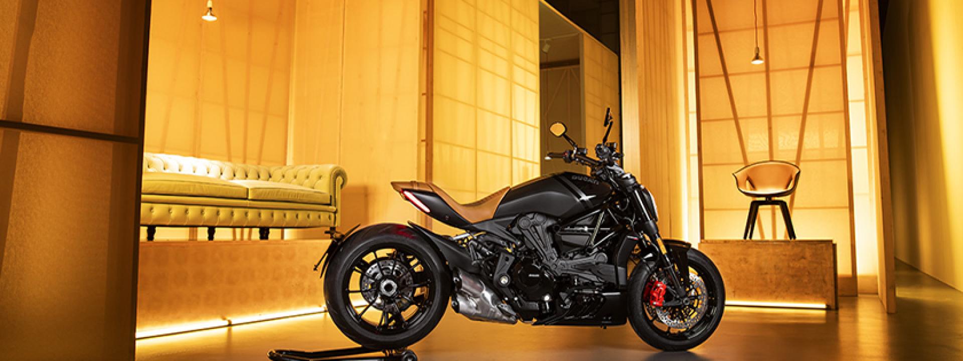 Dalla collaborazione fra Poltrona Frau e Ducati nasce la XDiavel Nera