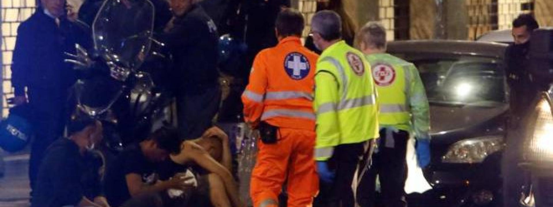 Notte di sangue a MIlano: cinque accoltellati, c'è anche un 15enne