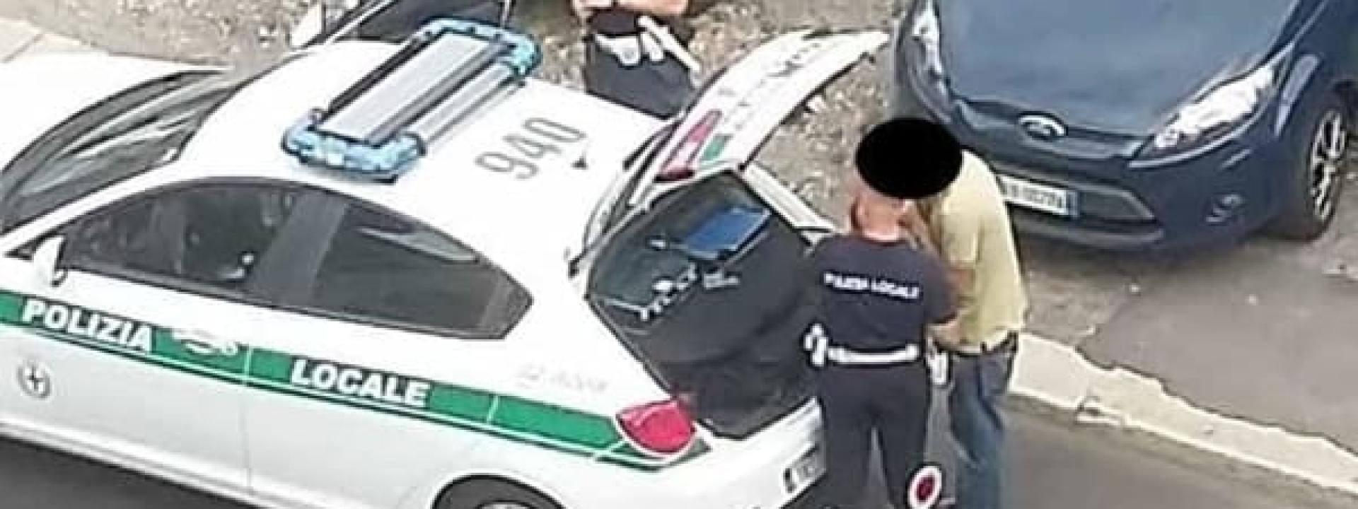 Provoca un incidente: cinese dà alla polizia una patente polacca intestata a un cugino