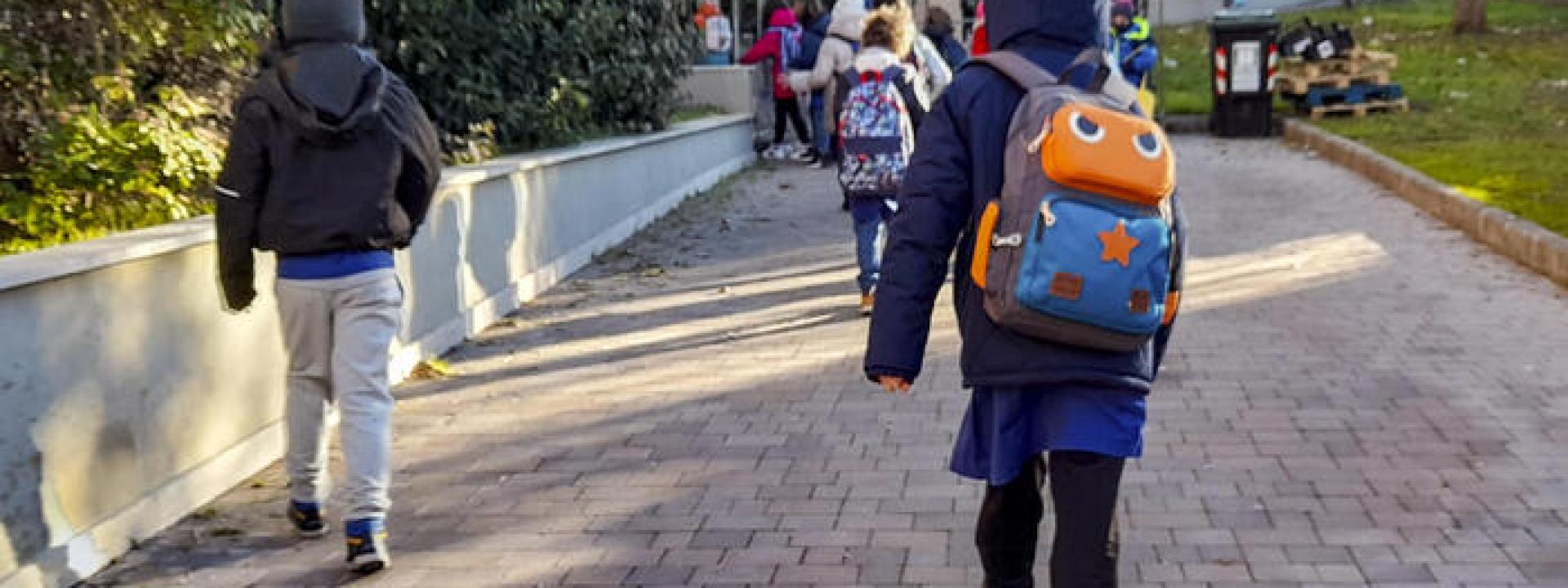 Simulano un terremoto a scuola senza avvertire: paura e urla fra gli studenti