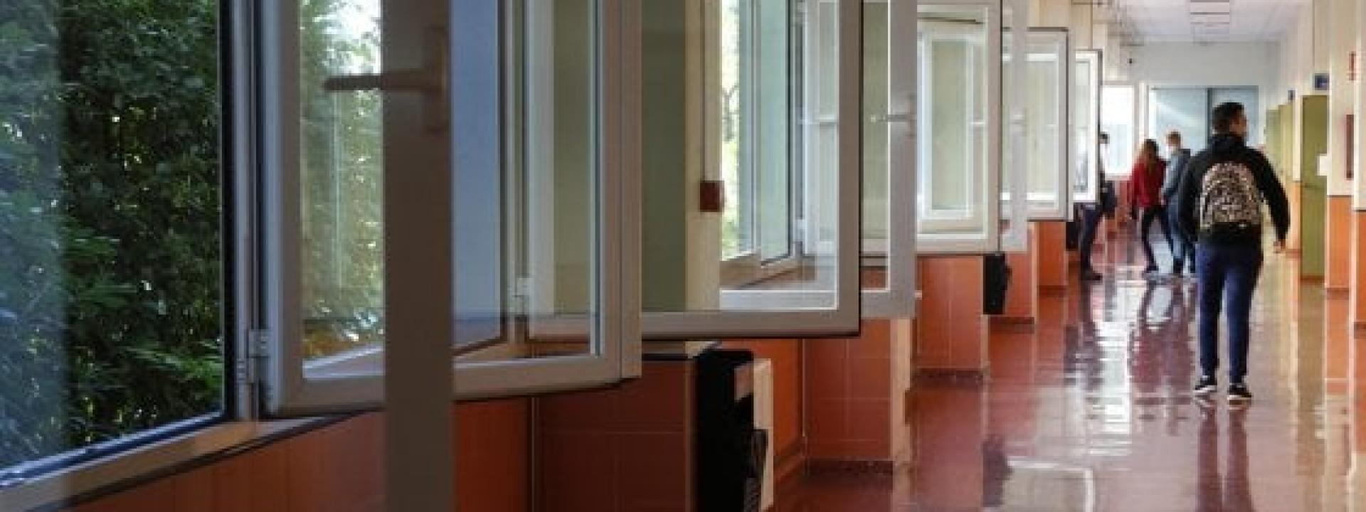 Dodicenne si accascia a scuola colto da malore e muore