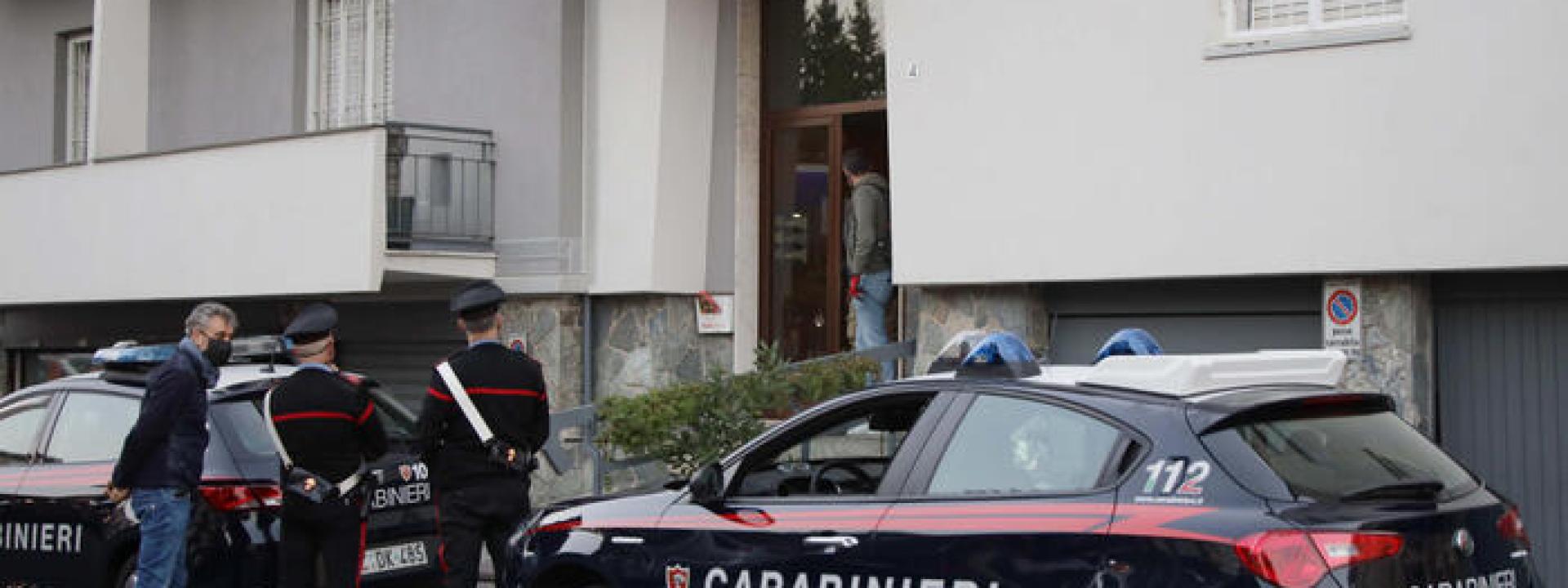 Tenta di uccidere la moglie nella caserma dei Carabinieri: era andata a denunciarlo