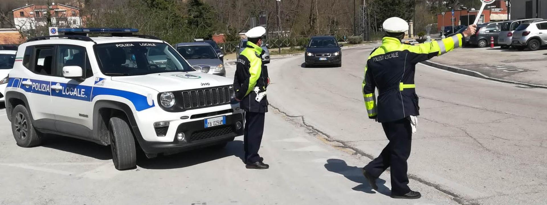 Marche - Prendono la licenza per il taxi a San Severino per spendere meno, ma lavorano a Roma