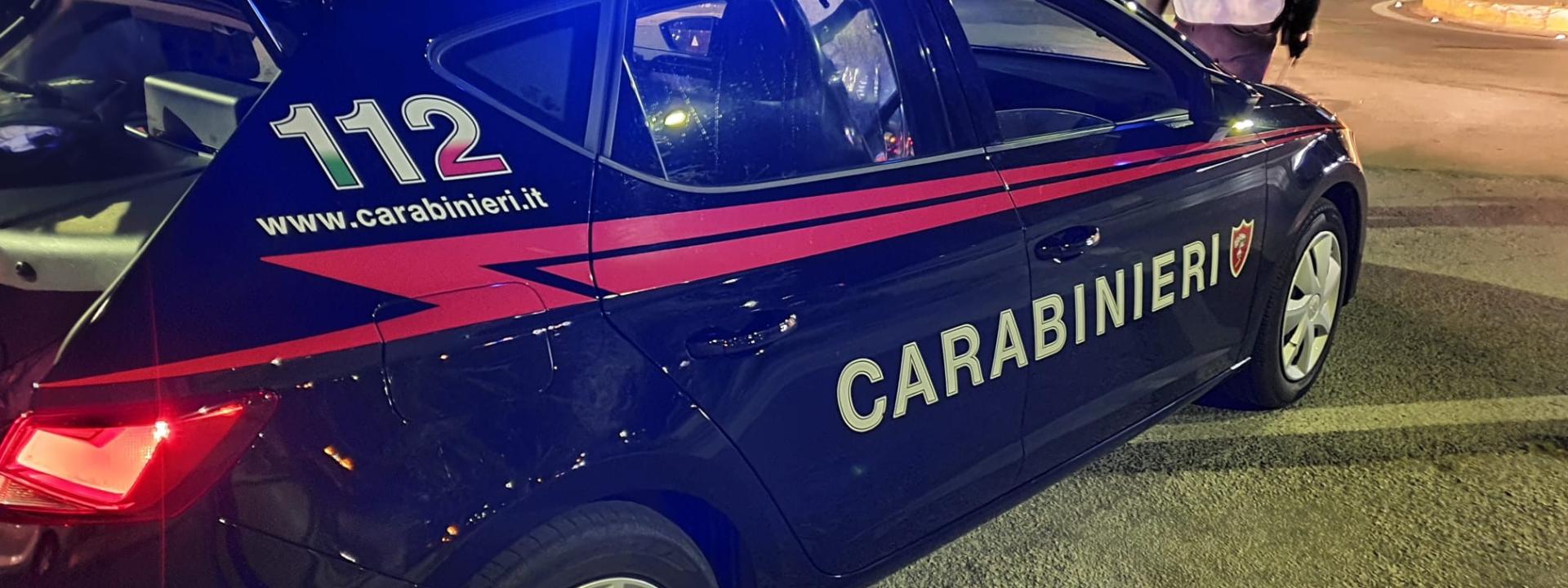 Marche - Maceratese al volante di una Bmw con targhe rubate: denunciato