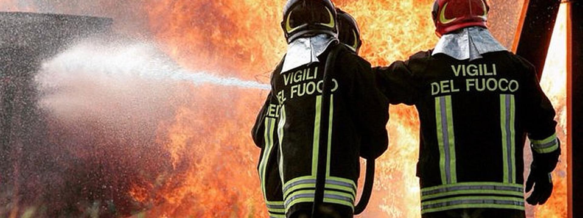 Marche - Ristorante completamente distrutto da un incendio