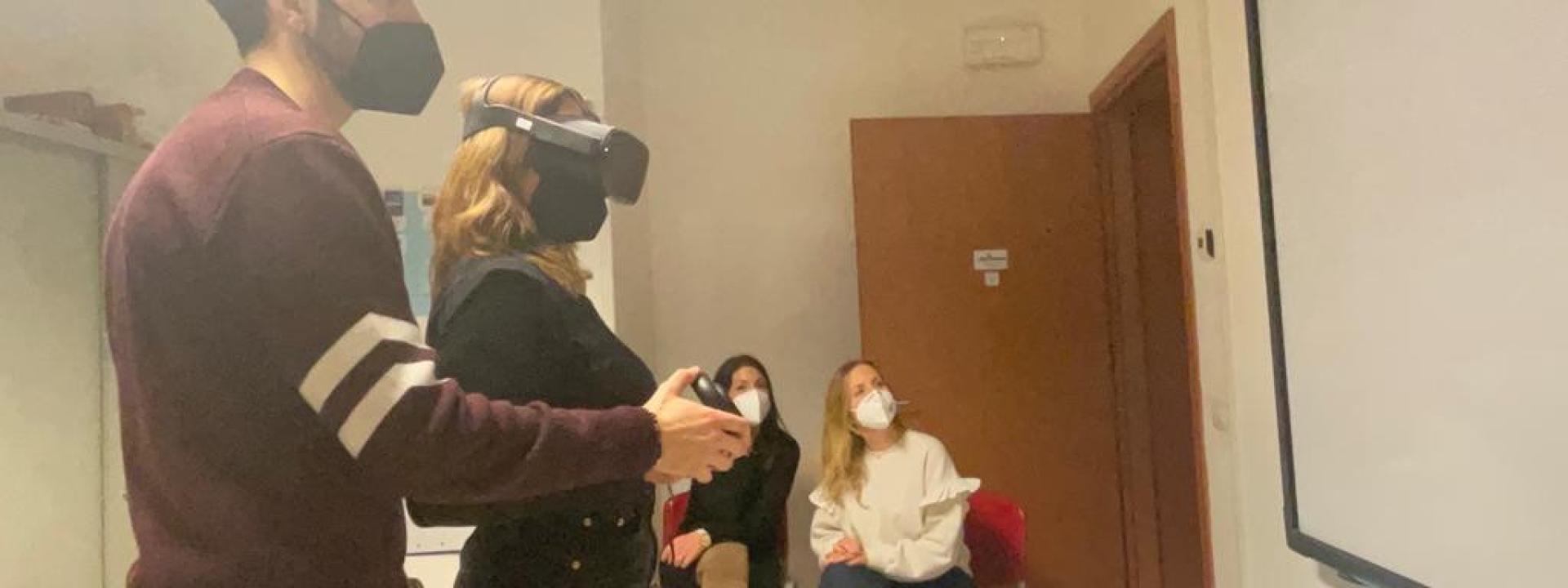 Marche - La realtà virtuale per disabili e anziani, partito un corso di formazione