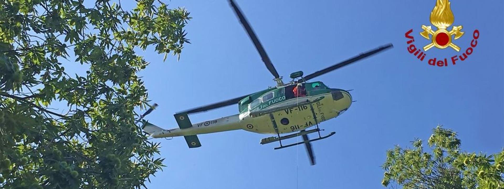 Marche - Donna di 45 anni precipita in un dirupo durante un'escursione e muore