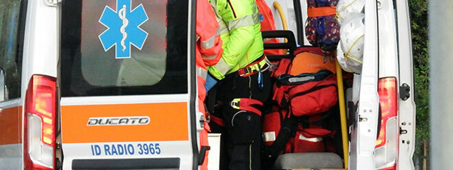 Marche - Tragedia a Casette Verdini: uomo cade dal balcone e muore