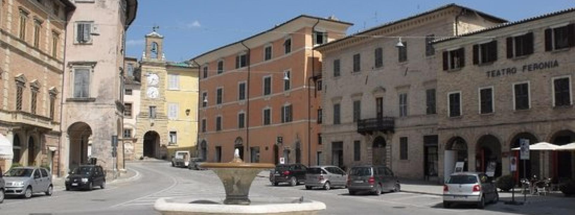 Marche - Bollette insostenibili, a San Severino il Sindaco spegne un lampione ogni due