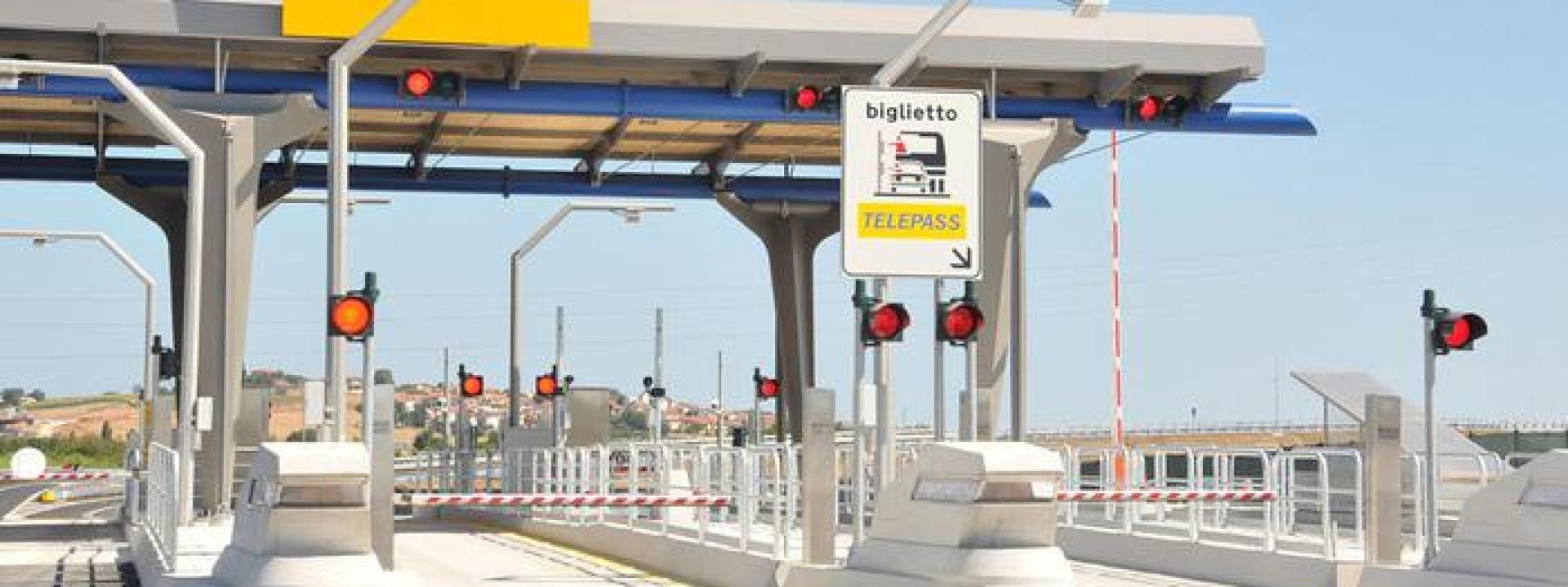 Marche - Stop ai cantieri in autostrada dal 24 giugno al 6 settembre e per il ponte del 2 giugno