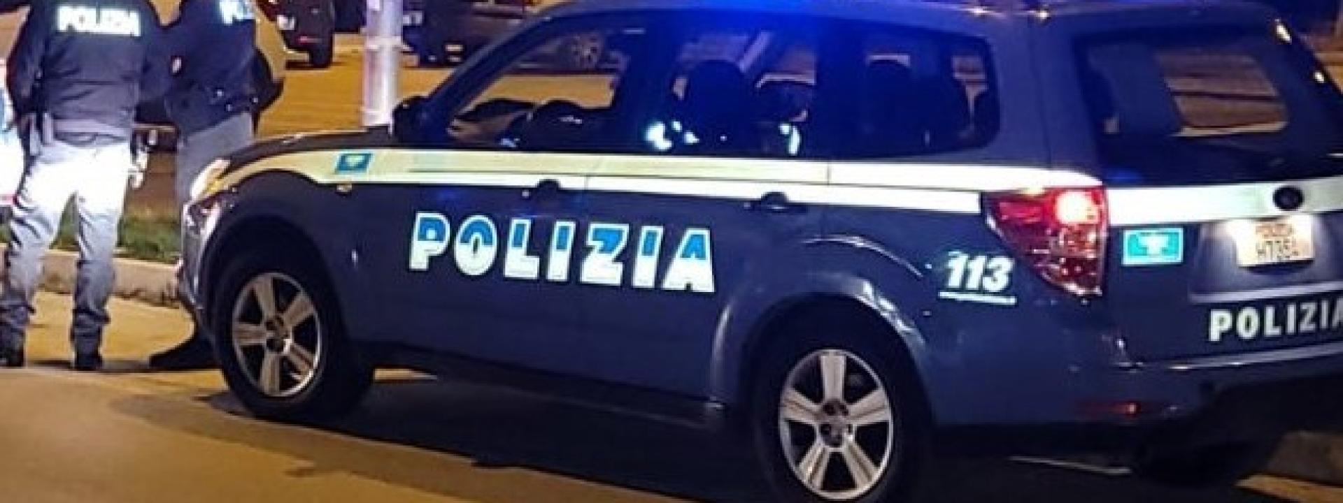 Marche - Perde la testa per la badante della madre, ma finisce male: deve intervenire la polizia