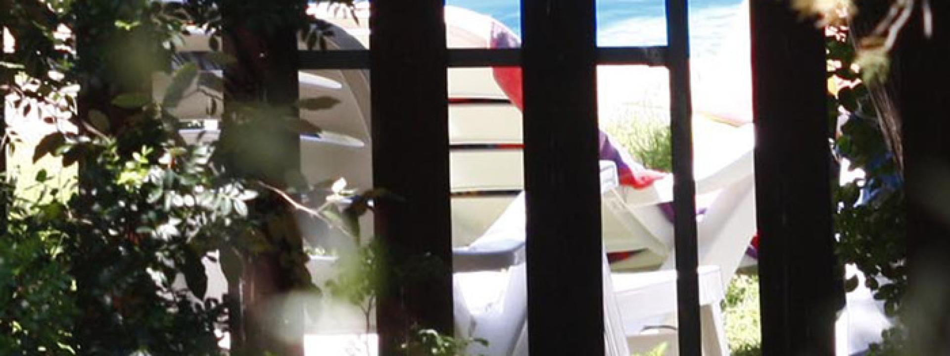 Bambina di due anni muore annegata nella piscina in casa della nonna