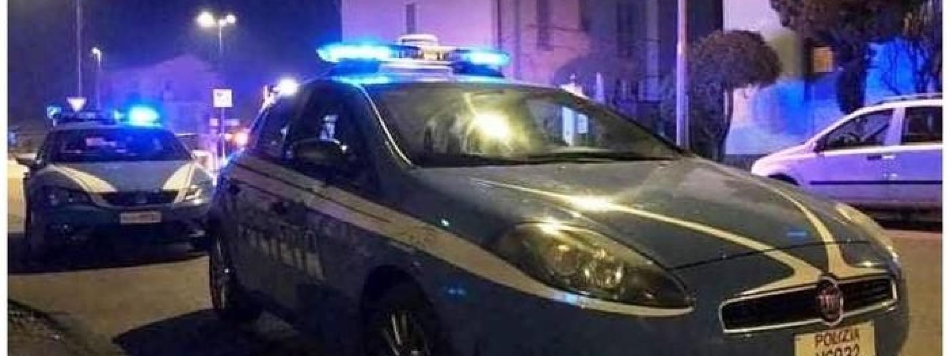 Marche - Studente ubriaco spacca gli specchietti delle auto in sosta