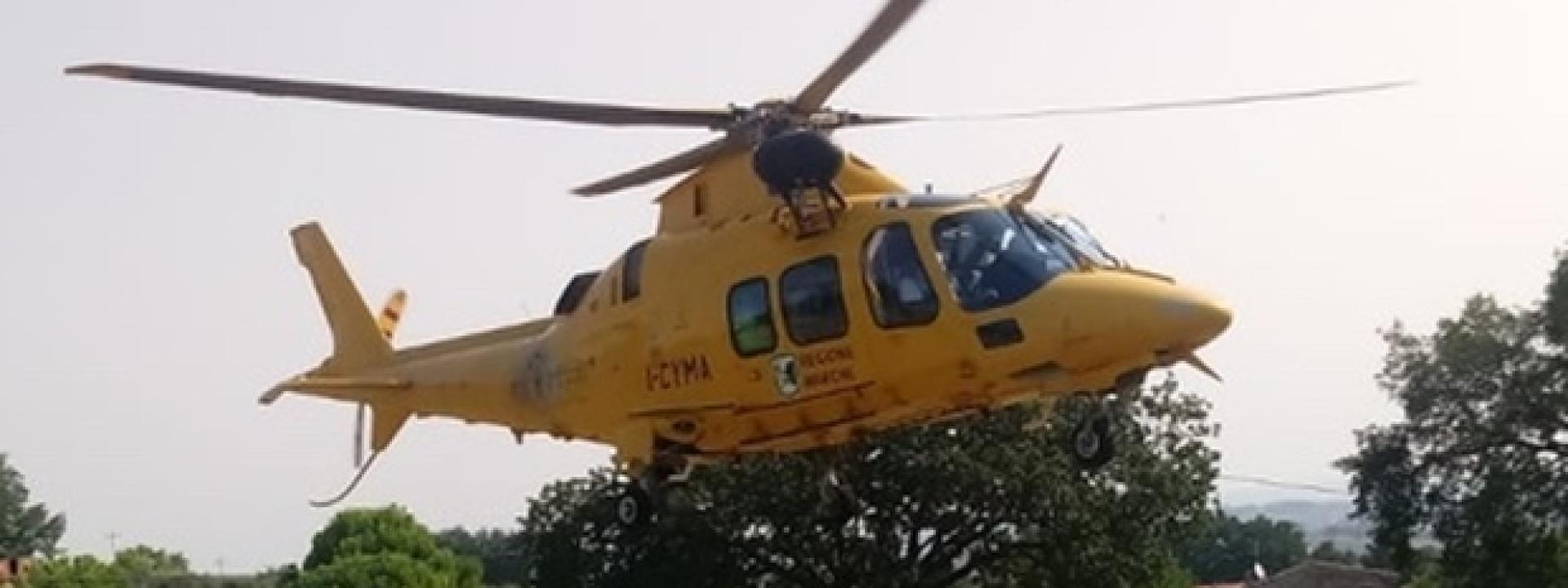 Marche - Cade durante un'escursione in montagna: grave un ciclista