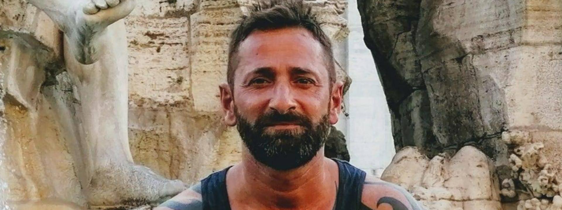 Marche - Tragedia a Macerata: 45enne trovato morto nel bagno di casa
