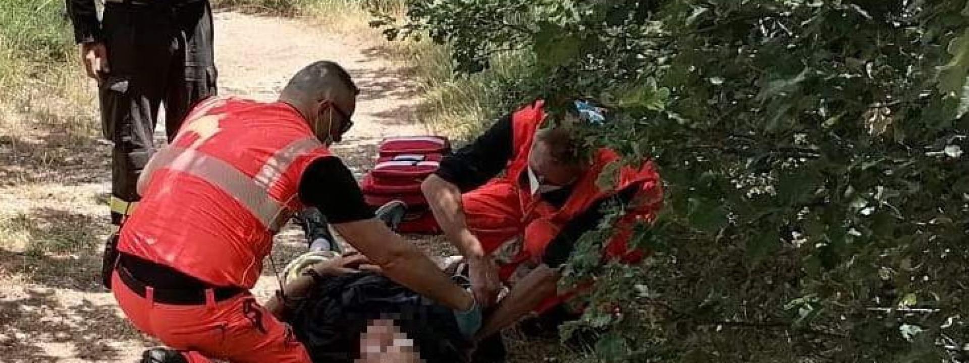 Marche - Si sente male mentre fa una passeggiata in montagna