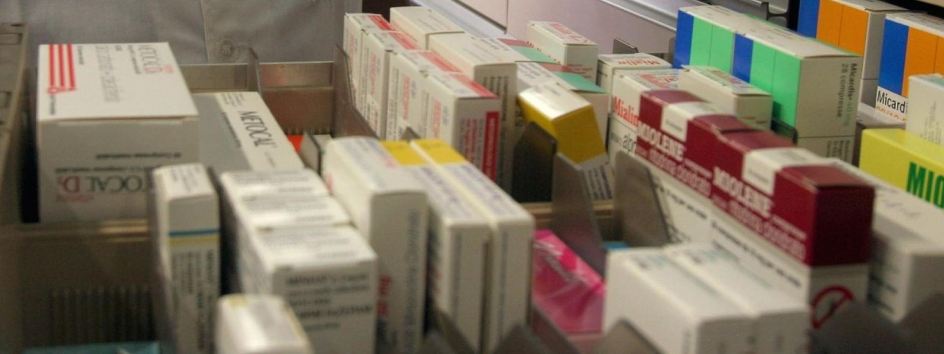 Marche - Farmaci non autorizzati in vendita su internet senza ricetta: oscurati 43 siti