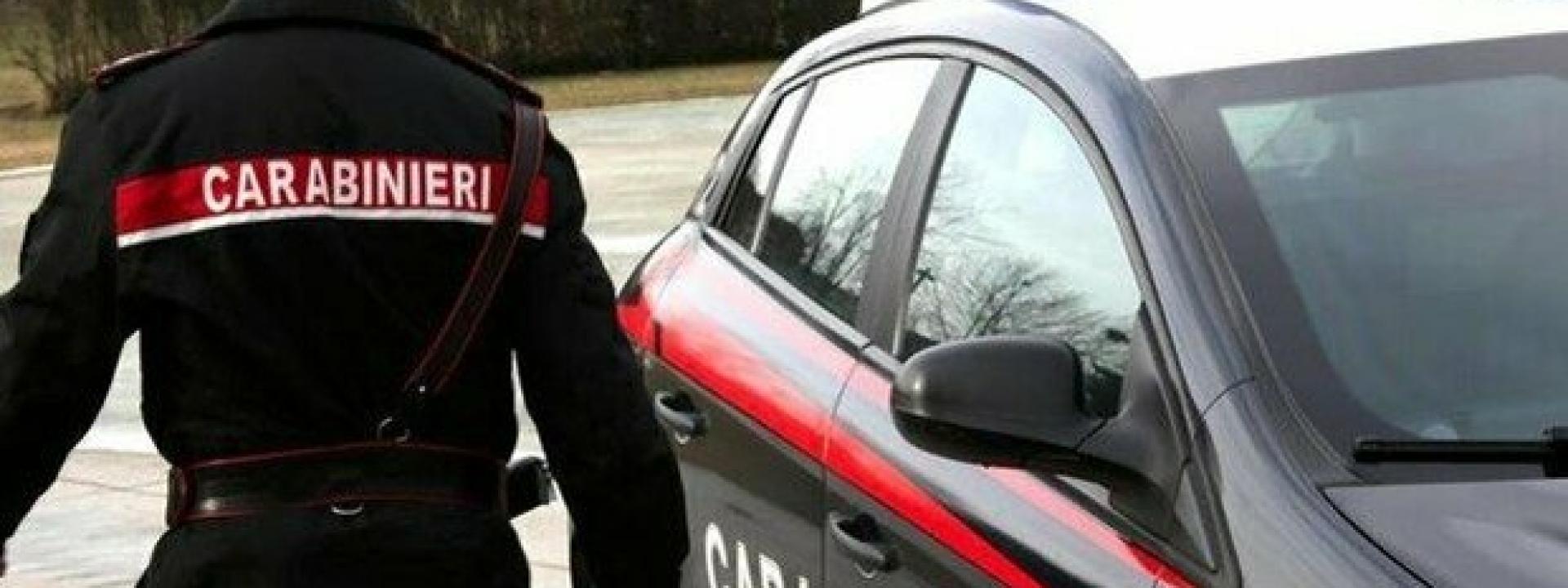 Marche - Giovane accerchiato e sfregiato al volto con un taglierino