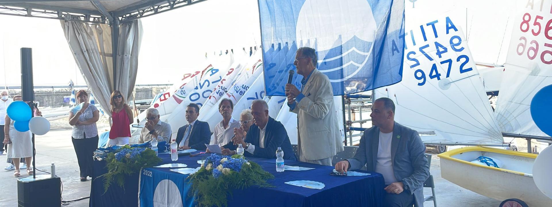 Marche - A Civitanova sventola la 19esima Bandiera Blu: cerimonia di consegna al Club Vela