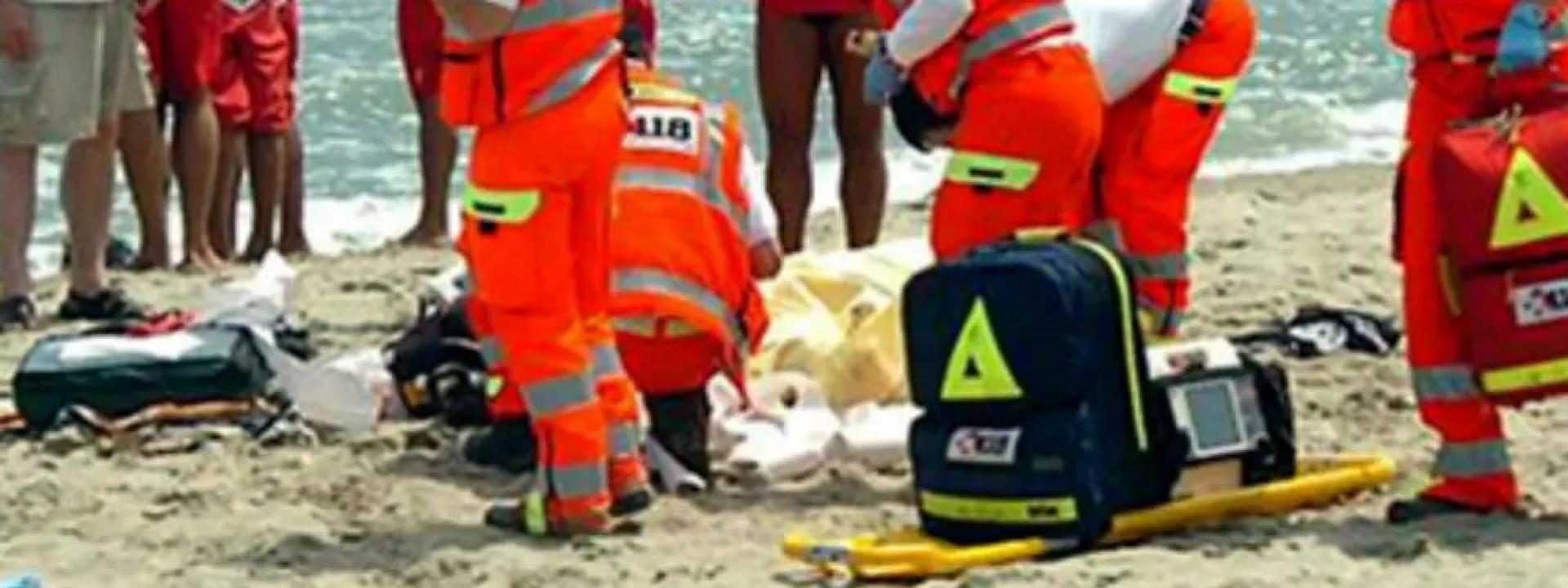 Marche - Uomo annega in mare a Civitanova