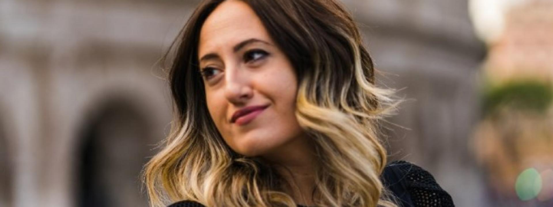 Marche - Dalla Sicilia, la cantante Manuela Ciunna in concerto per Borghi in Jazz