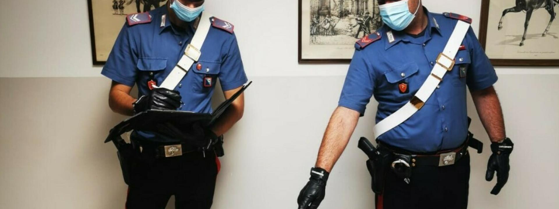 Marche - Fermati con 90mila euro di droga in auto: due arresti