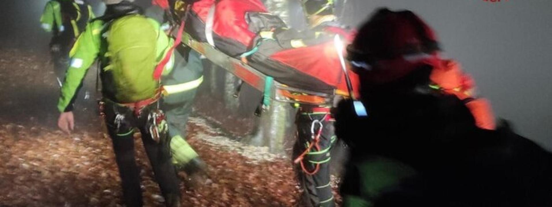 Marche - Anziano escursionista si perde e precipita in un canalone: salvato da pompieri e Soccorso Alpino