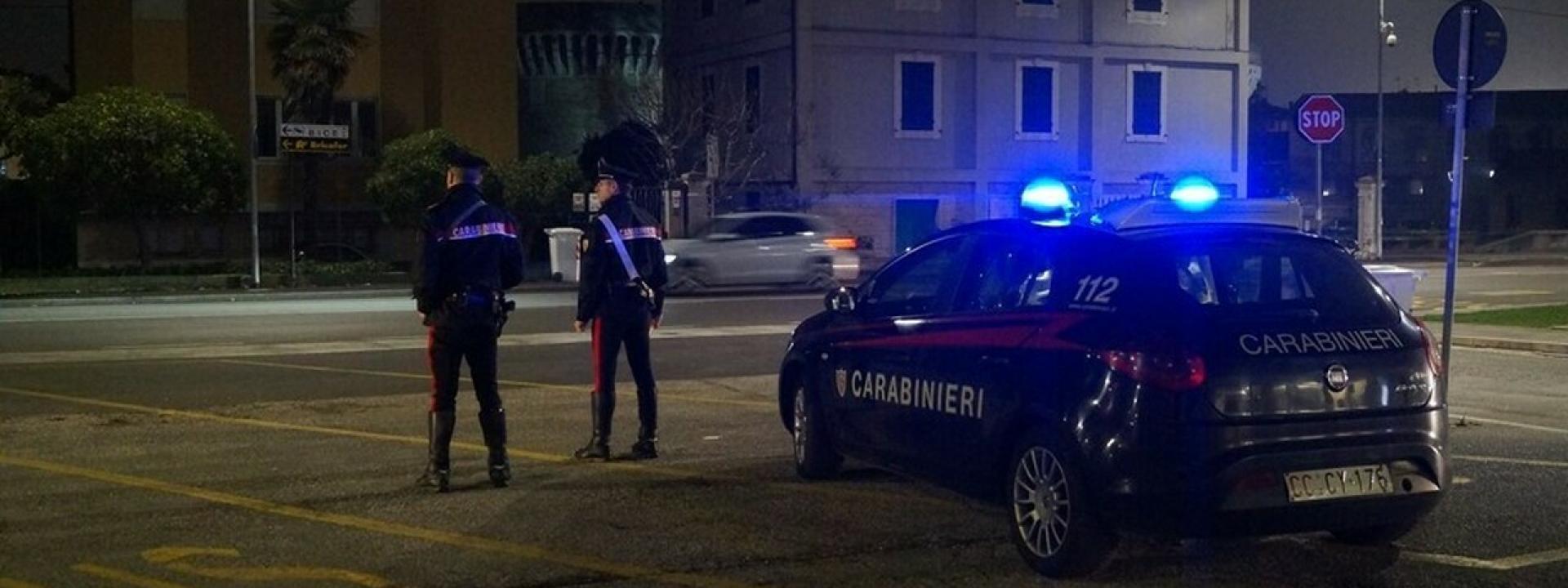 Marche - Fermato con la droga vicino alla Cattedrale: 30enne nei guai