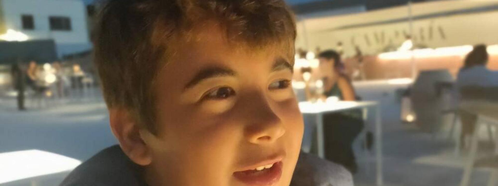 Il papà va a svegliarlo per la colazione, ma Giulio non risponde: è morto nel sonno a 12 anni