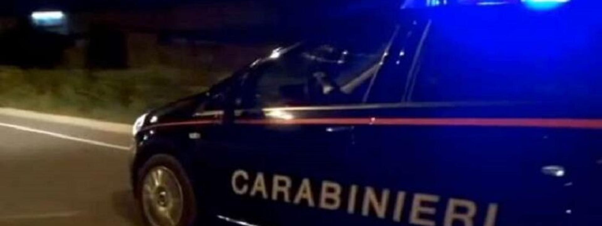 Marche - San Severino, 15enne fermato a bordo del suo scooter: aveva hashish e marijuana