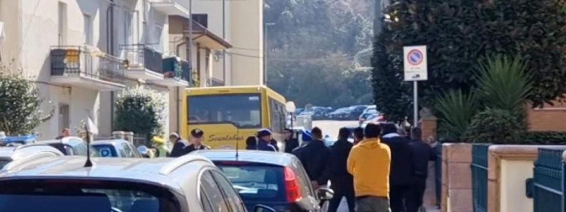 Marche - Bimbo di un anno e mezzo travolto e ucciso dallo scuolabus