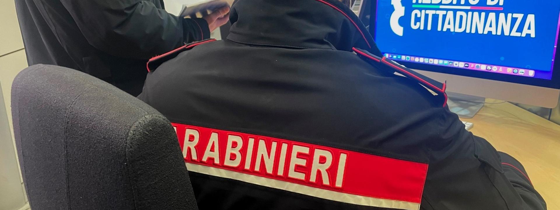 Marche - Prende il reddito ma lavora come colf e badante in tre diverse abitazioni: denunciata