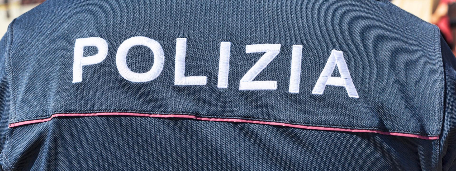 Marche - Parte da Napoli la truffa ad un anziano con la tecnica del finto avvocato: arrestato un 23enne