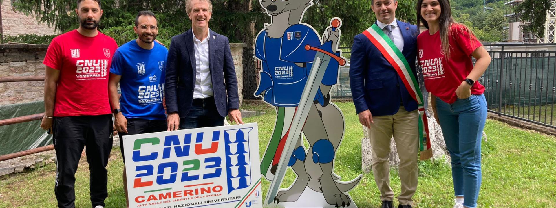 Marche - Campionati Nazionali Universitari, la mascotte Arnold raggiunge Pieve Torina