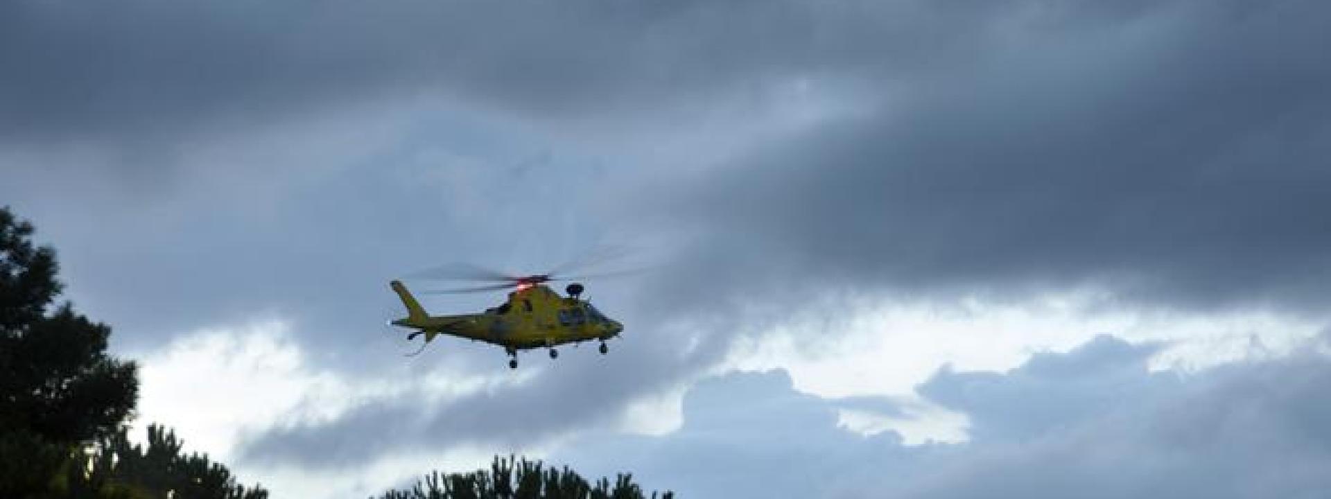 Marche - Esplosione nella mansarda: entrambe le mani amputate a un 37enne