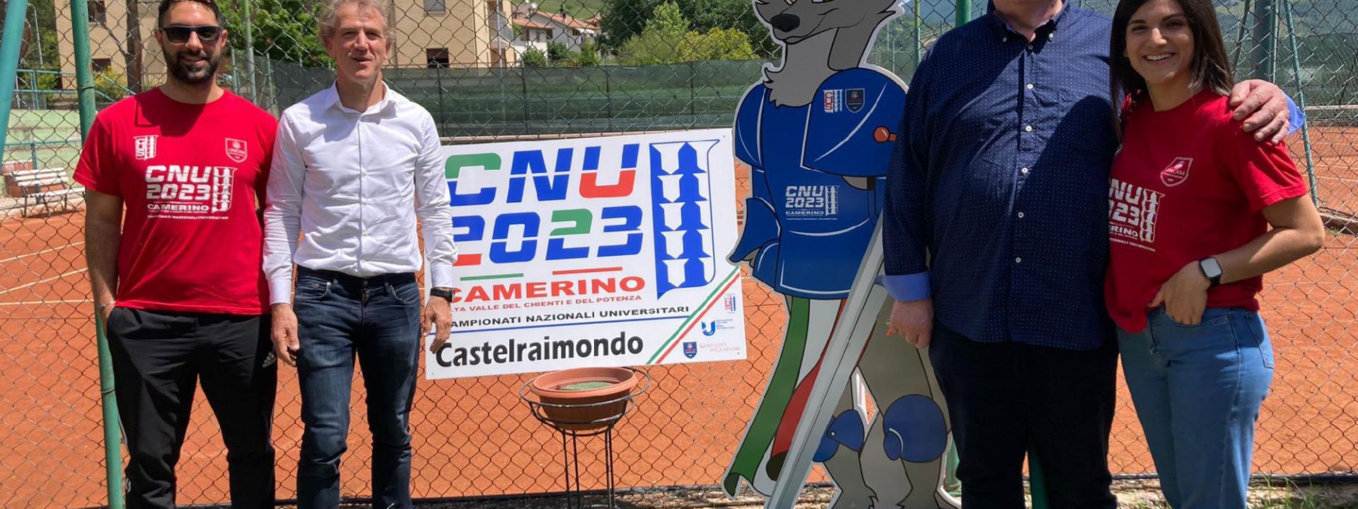 Marche - Campionati Nazionali Universitari, la mascotte Arnold a Castelraimondo