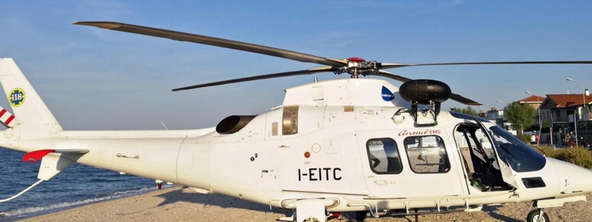 Marche - Anziano bagnante colto da malore muore in spiaggia