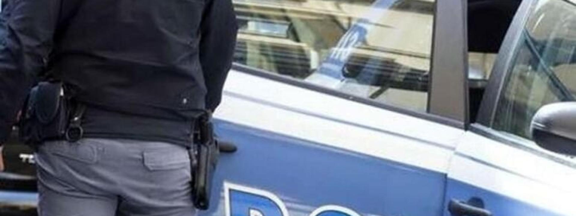 Marche - Ruba 50 euro dal cestino delle offerte durante un funerale