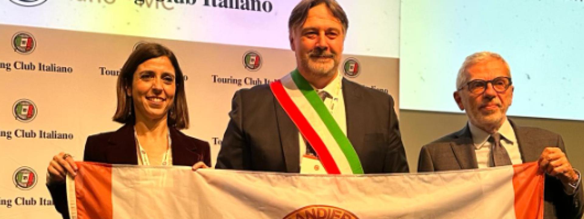 Marche - Sarnano alla BIT di Milano: riconfermata la Bandiera Arancione