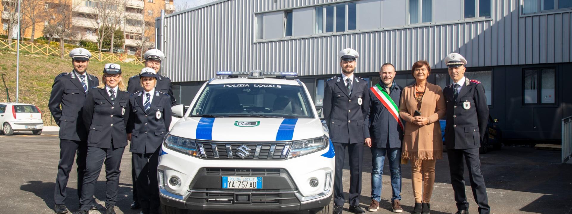Marche - Camerino, una nuova autovettura per la Polizia Locale grazie ad un bando regionale