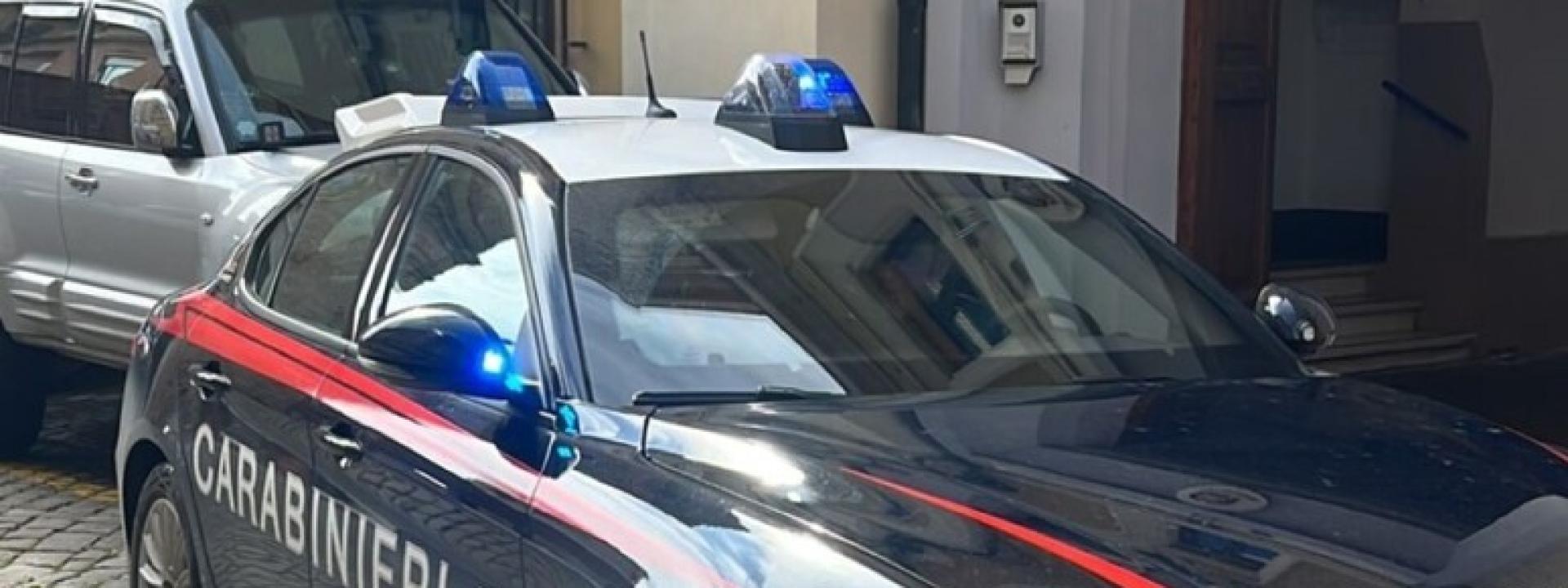 Marche - Picchia la compagna in casa, arrestato un 40enne