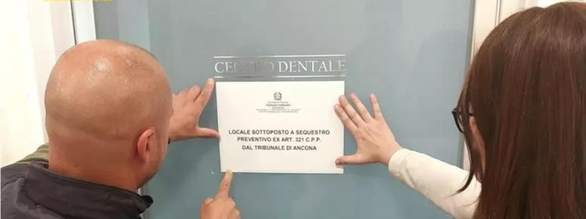 Marche - Scoperto studio dentistico abusivo: tre denunce