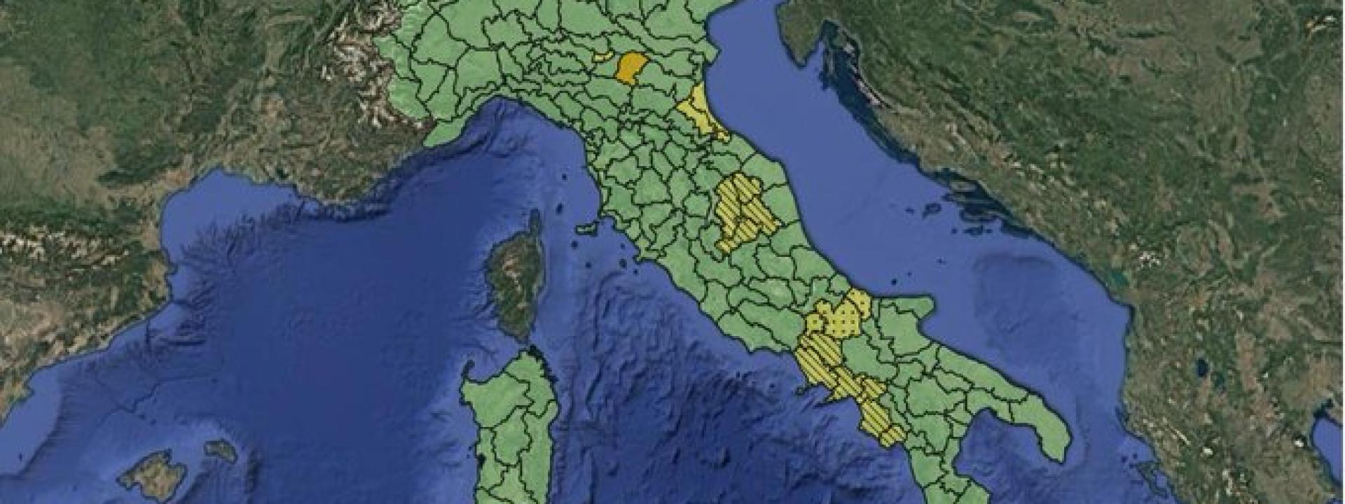 Maltempo, allerta meteo gialla su sette regioni: ci sono anche le Marche