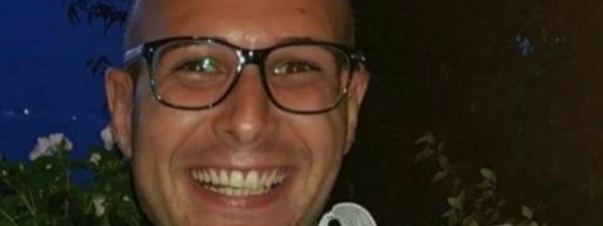 Uccide il figlio di 34 anni con problemi di droga a fucilate