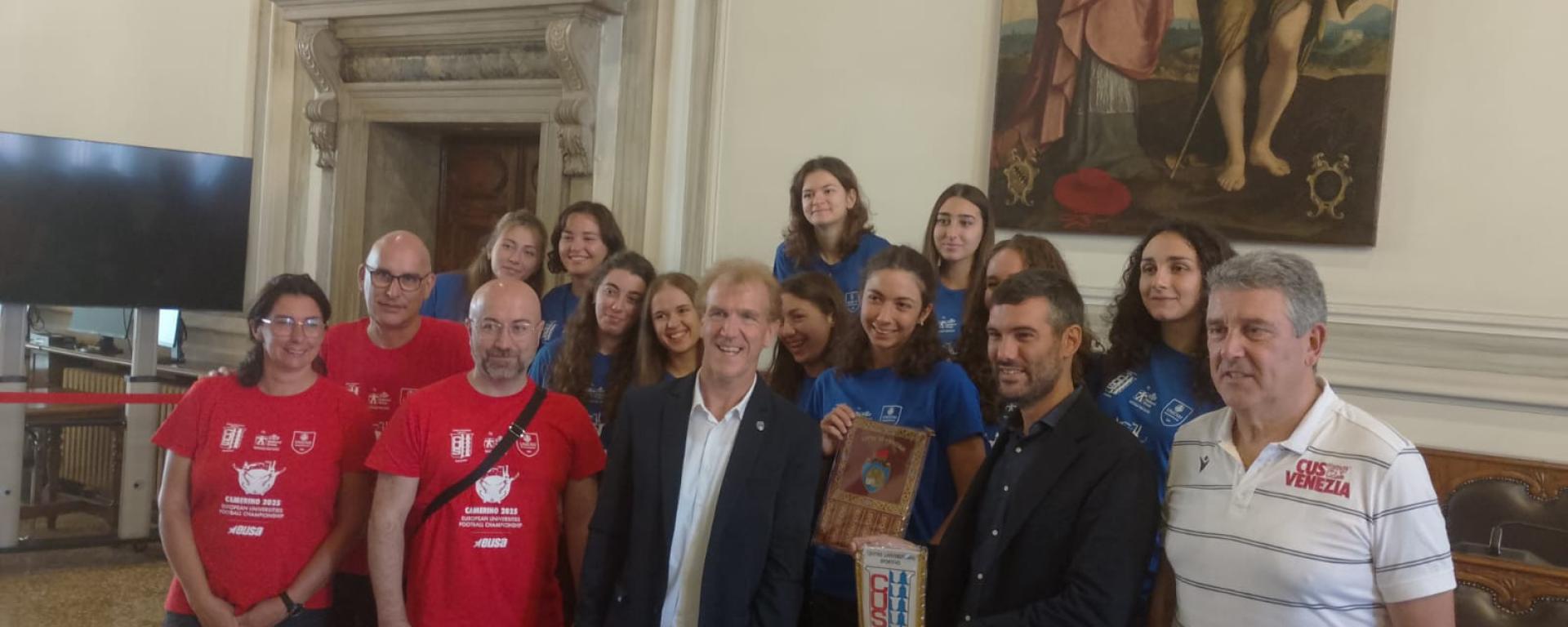 Marche - Cus Camerino e Unicam protagonisti a Venezia per le 50 edizioni del torneo storico di Campo San Giacomo