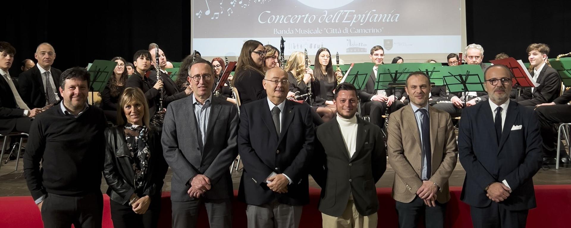 Marche - “Quest’anno il Natale è a…Camerino”: presentato il calendario degli eventi natalizi 2025