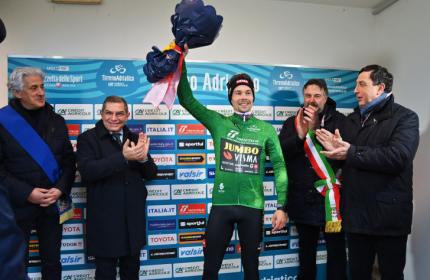 Marche - Sarnano per un giorno capitale mondiale del ciclismo: organizzazione perfetta del Comune