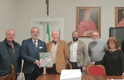 Marche - Il vice presidente del Consiglio regionale ha incontrato il sindaco di Caldarola