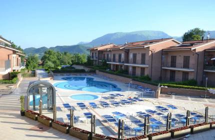 Marche - Terme di Sarnano, Pasqui: 